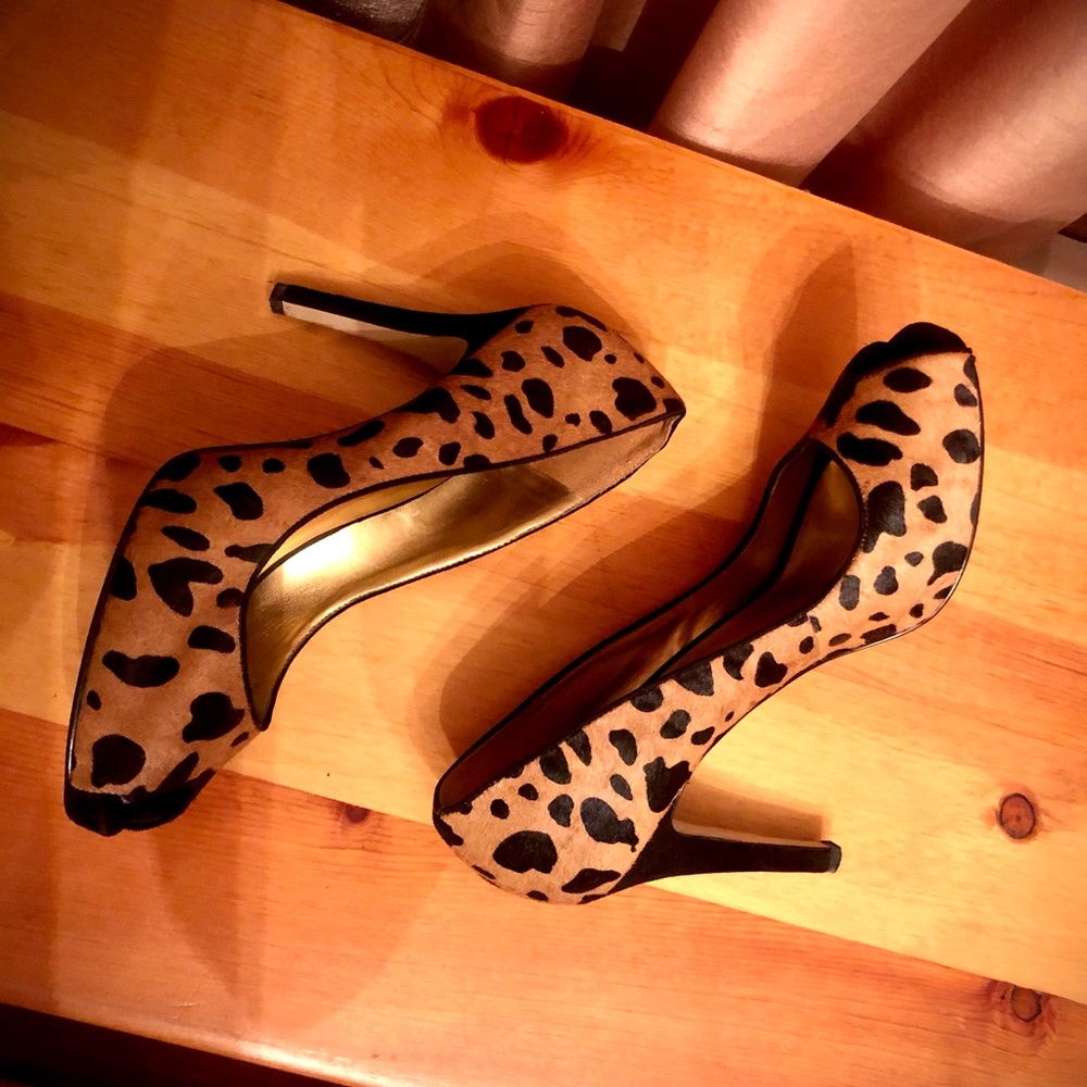 Guess by Marciano faux leather leopard pattern open toes Heels size 9 M - Picture 2 of 14